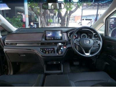 2022 Honda Odyssey 2.0 (ปี 13-23) eHEV ABSOLUTE EX Wagon AT รูปที่ 3